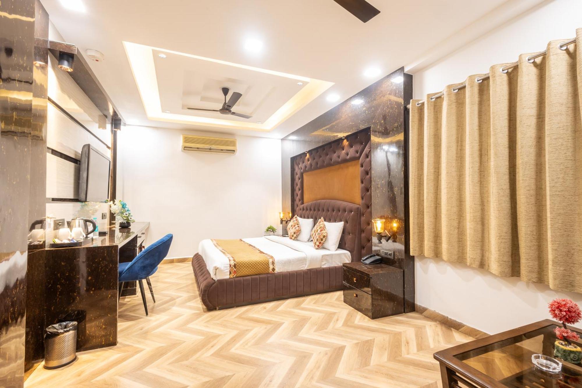דלהי Hotel Cosmo Near Blk Hospital Karol Bagh מראה חיצוני תמונה
