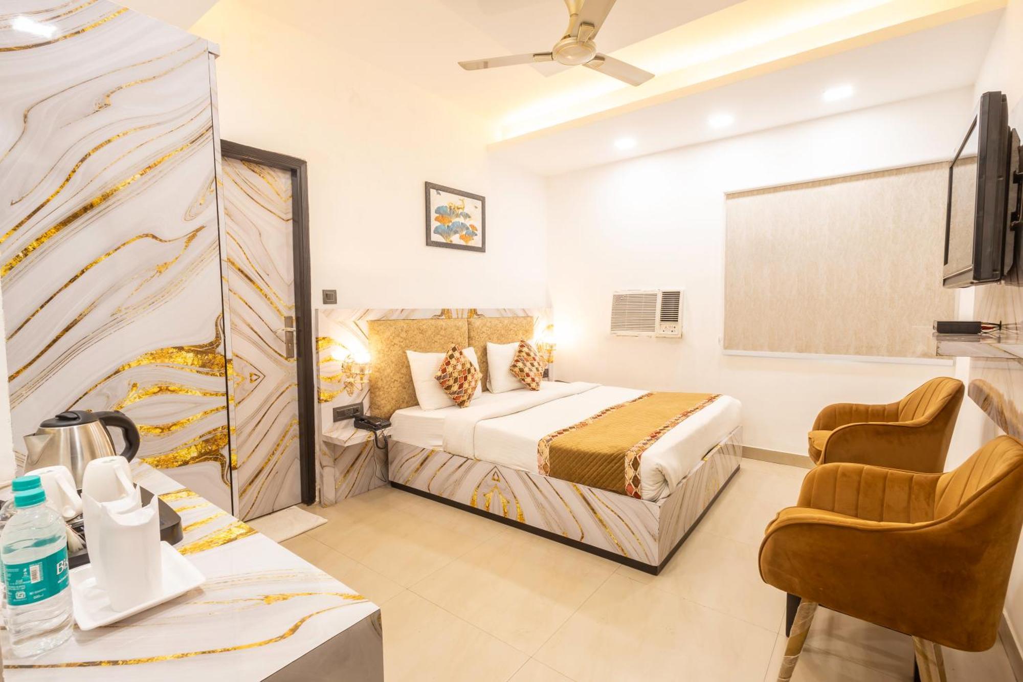 דלהי Hotel Cosmo Near Blk Hospital Karol Bagh מראה חיצוני תמונה