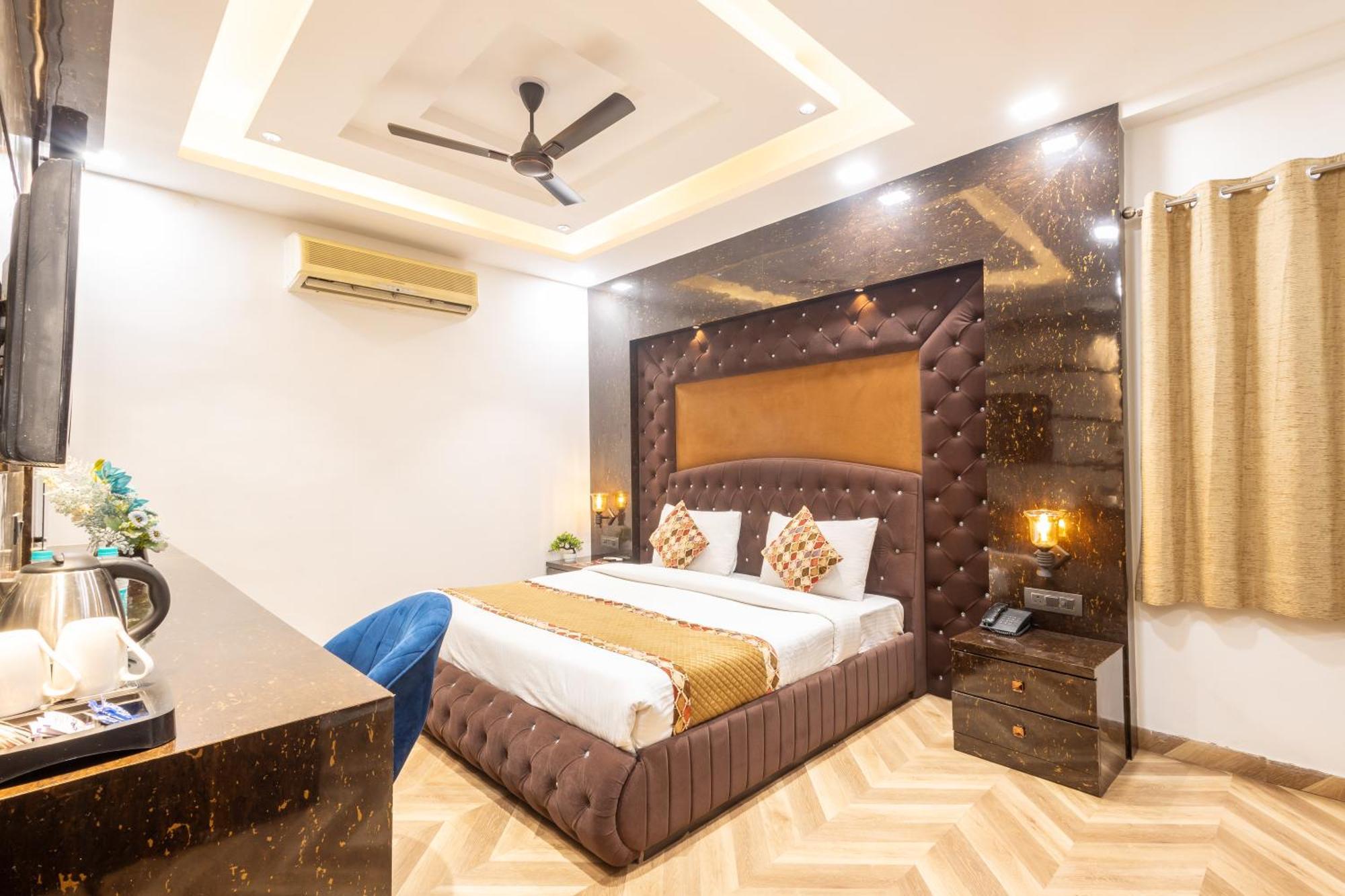 דלהי Hotel Cosmo Near Blk Hospital Karol Bagh מראה חיצוני תמונה