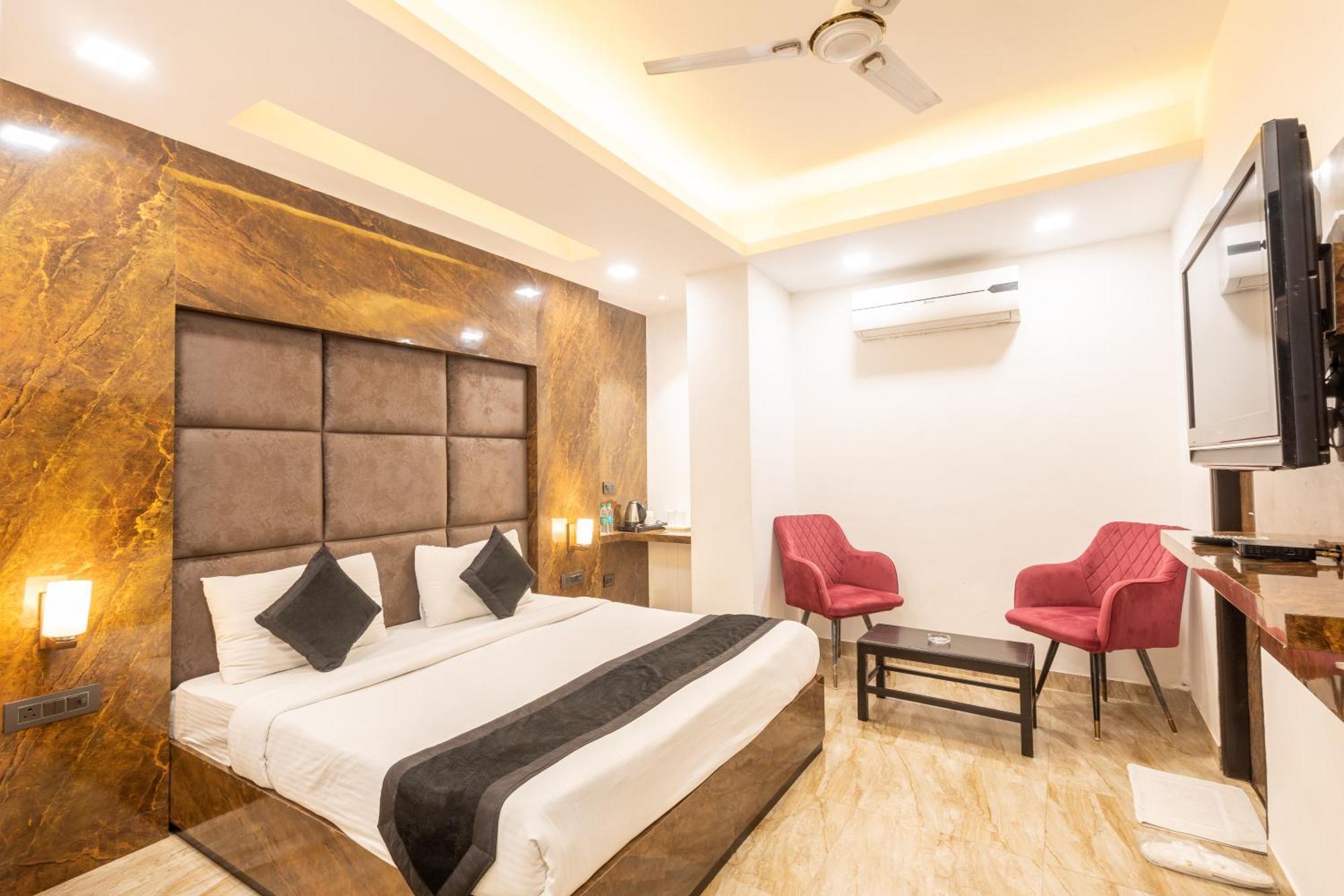 דלהי Hotel Cosmo Near Blk Hospital Karol Bagh מראה חיצוני תמונה