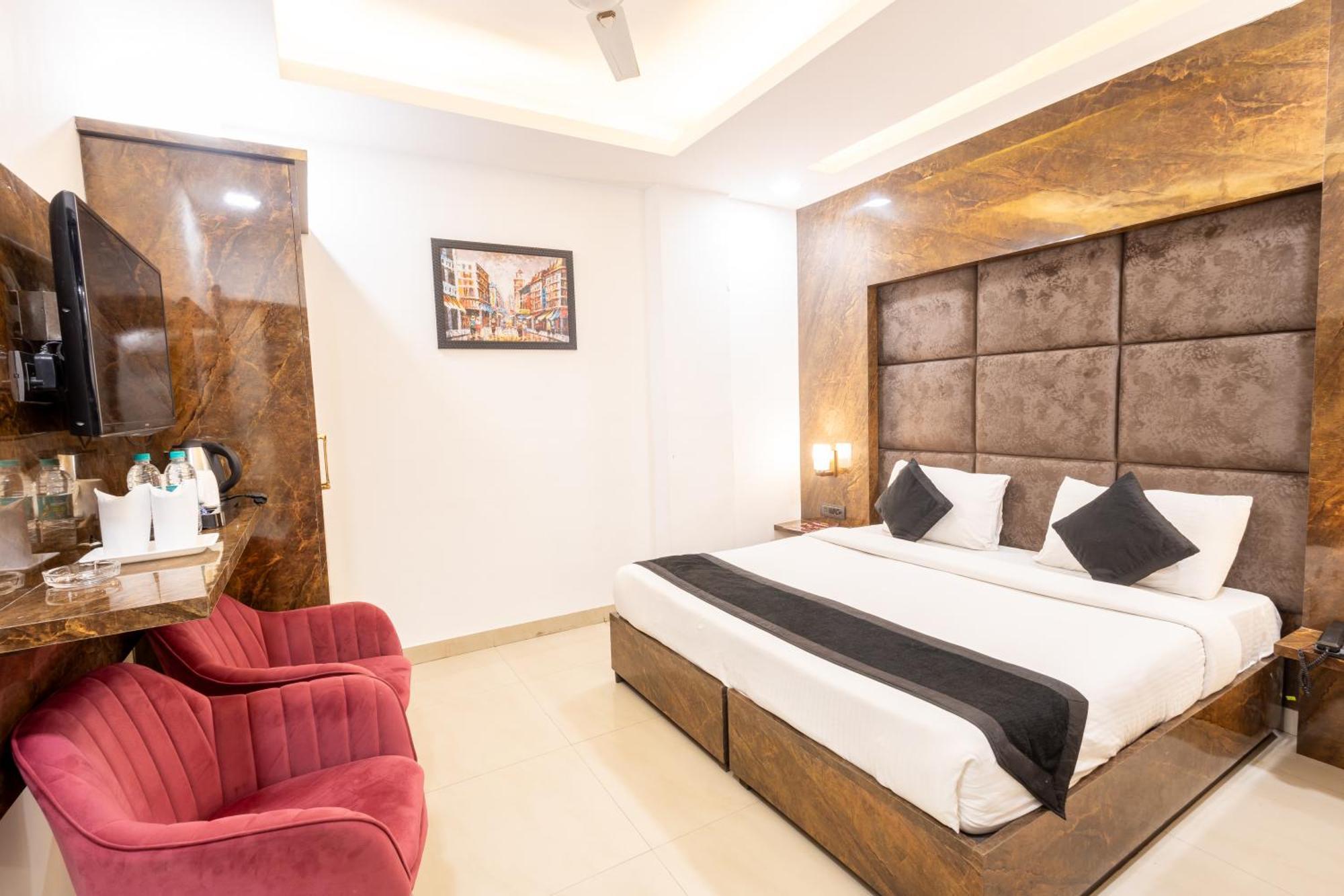 דלהי Hotel Cosmo Near Blk Hospital Karol Bagh מראה חיצוני תמונה