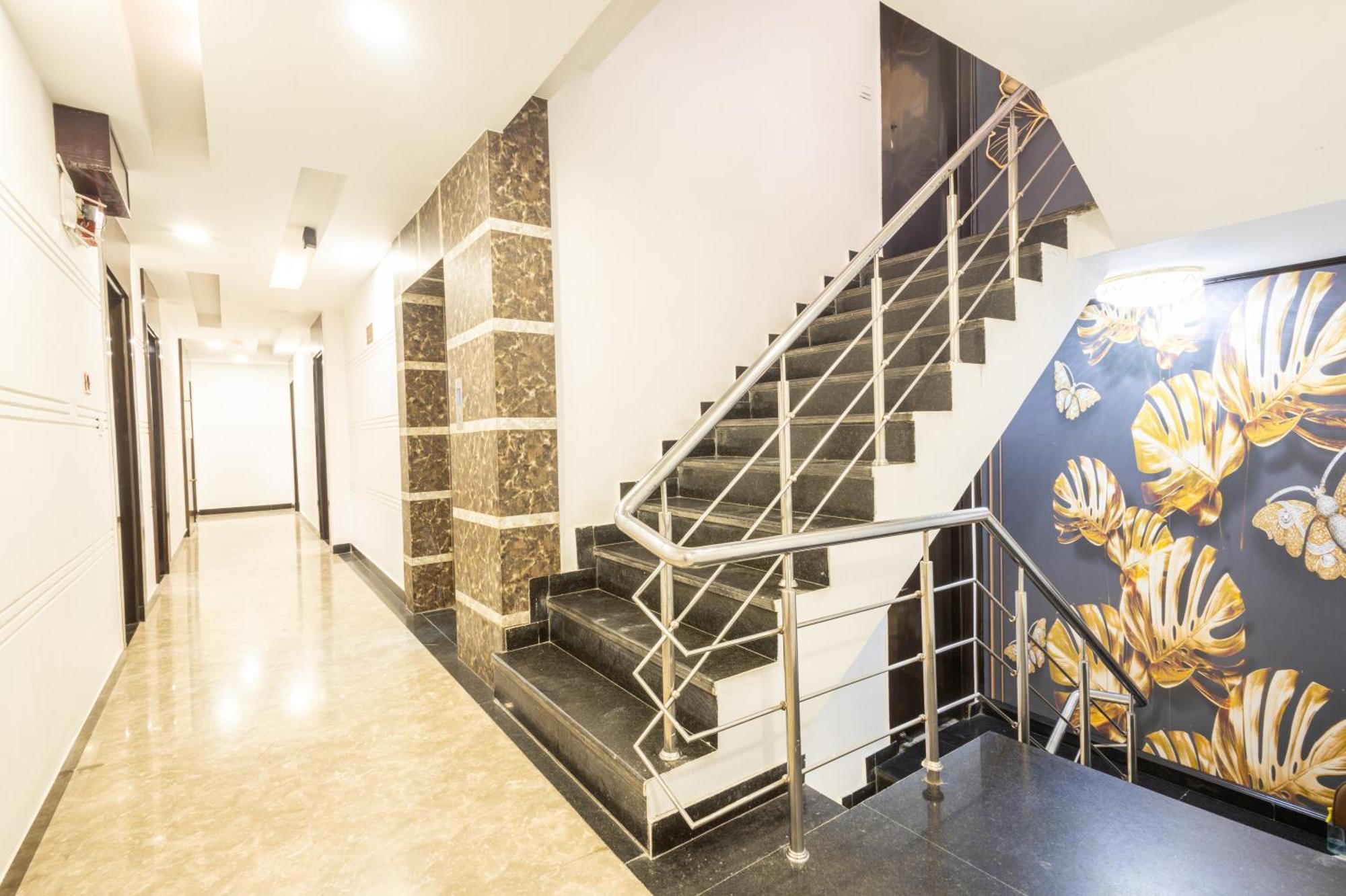 דלהי Hotel Cosmo Near Blk Hospital Karol Bagh מראה חיצוני תמונה